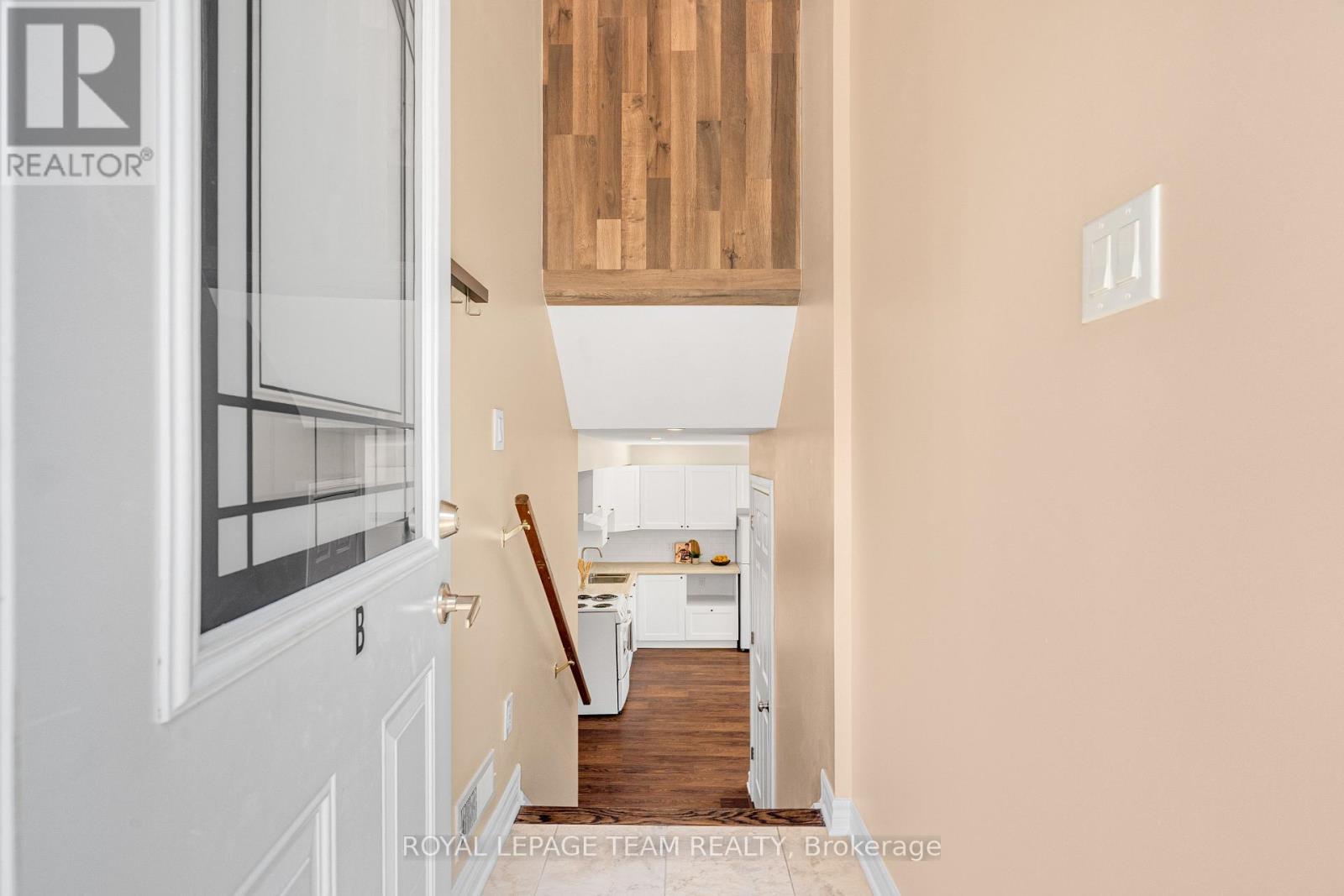 475 Melbourne Avenue, Ottawa, ON - Indoor Photo Showing Other Room