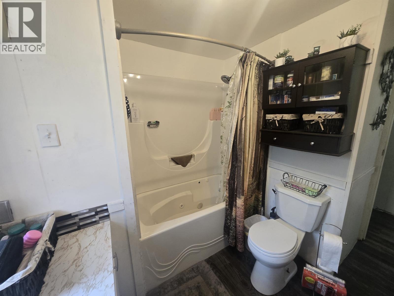 3231 Hayman Crescent, Quesnel, BC - Indoor Photo Showing Bathroom