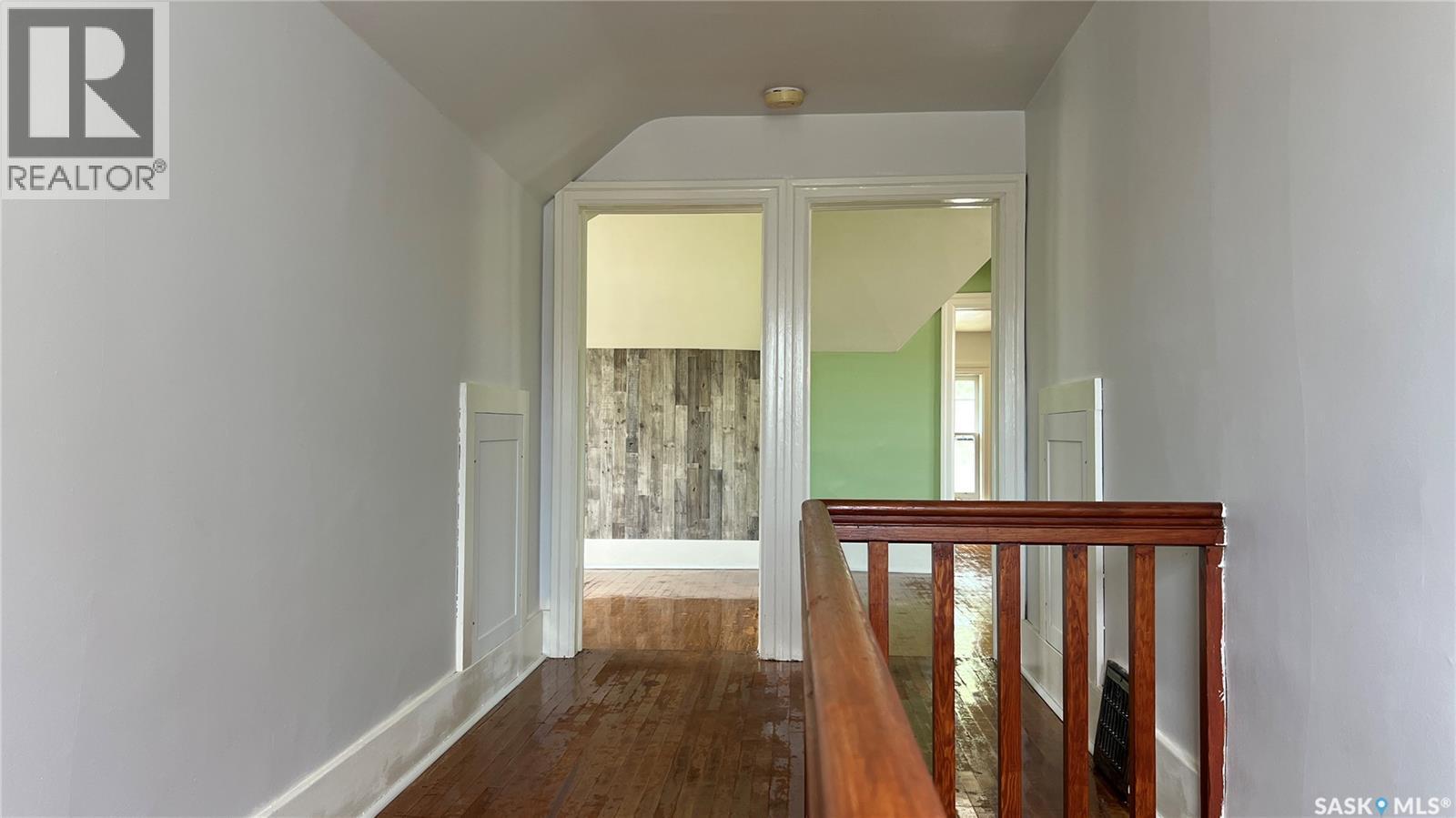 355 10Th Street E, Prince Albert, SK - Indoor Photo Showing Other Room