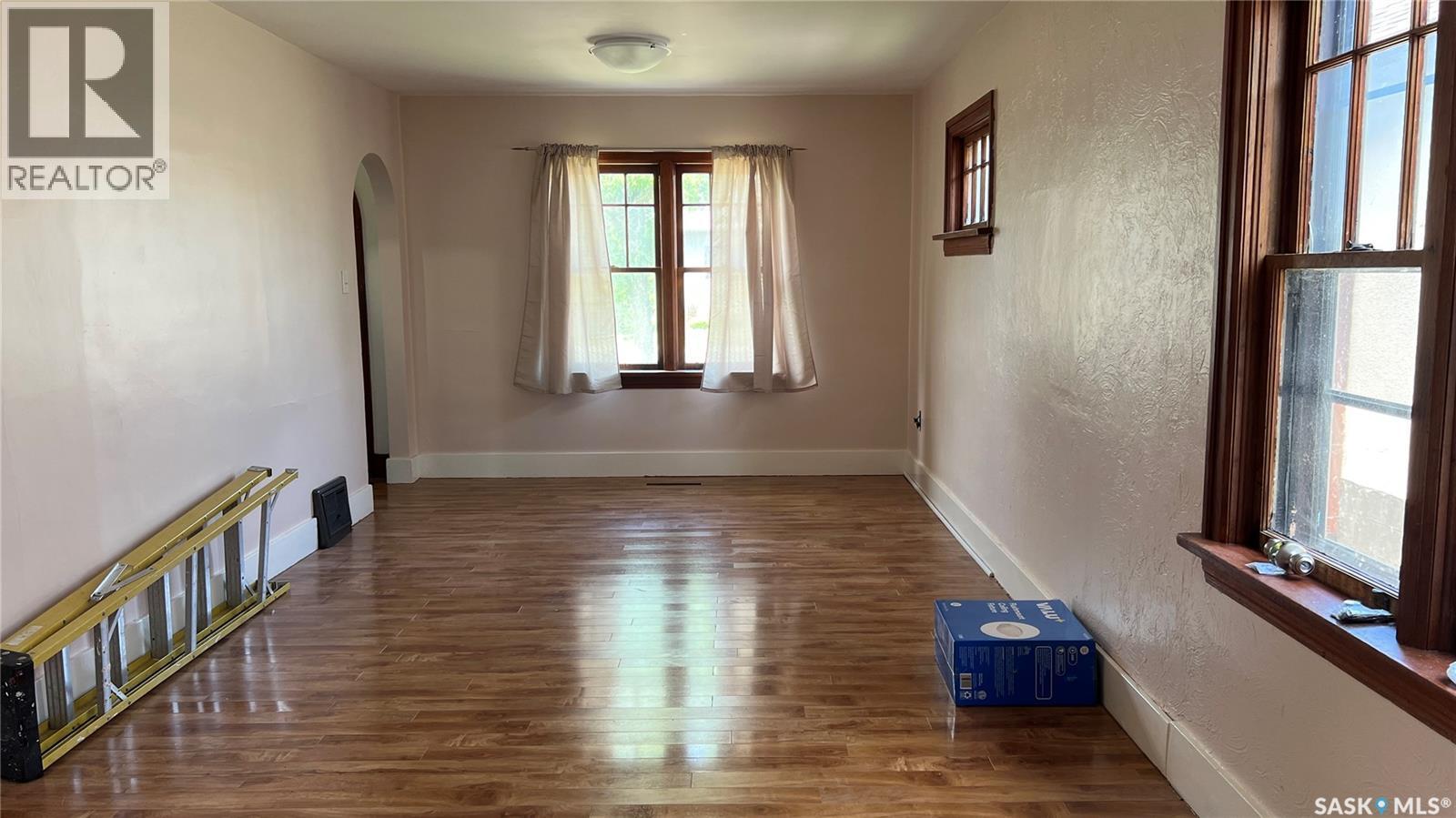 355 10Th Street E, Prince Albert, SK - Indoor Photo Showing Other Room