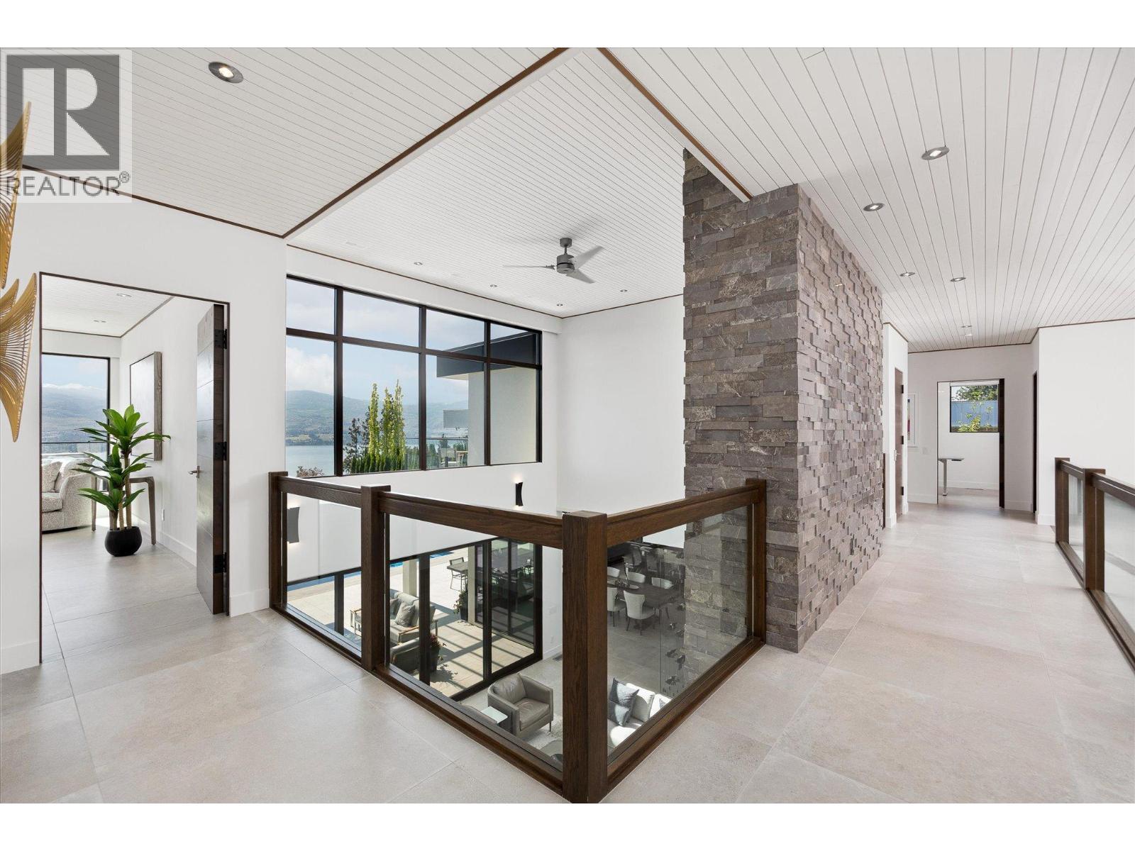2463 Thacker Drive, West Kelowna, BC - Indoor Photo Showing Other Room