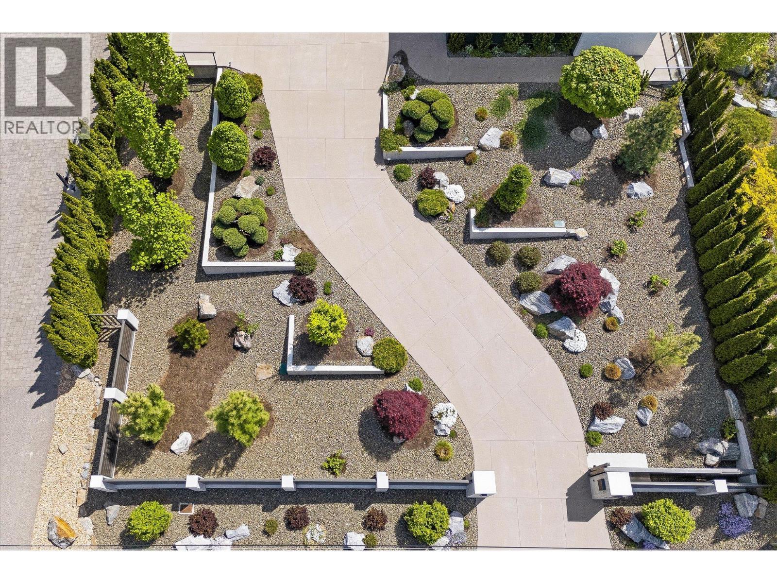 2463 Thacker Drive, West Kelowna, BC - Outdoor