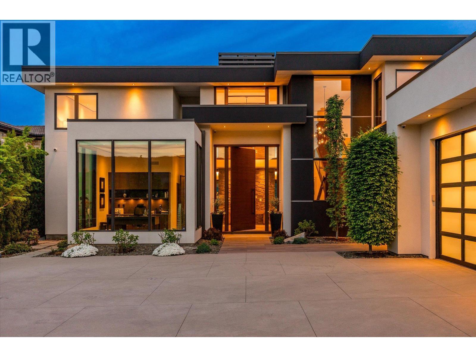 2463 Thacker Drive, West Kelowna, BC - Outdoor