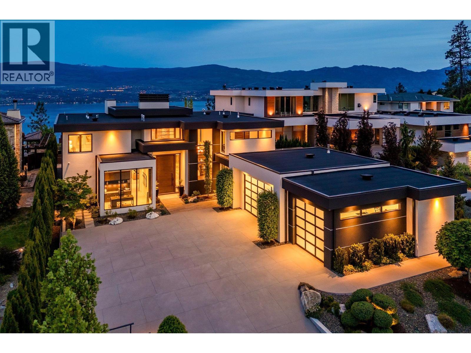 2463 Thacker Drive, West Kelowna, BC - Outdoor