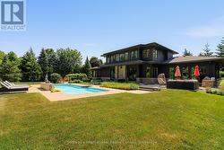 4 HOLLY COURT Collingwood, ON L9Y 5G5