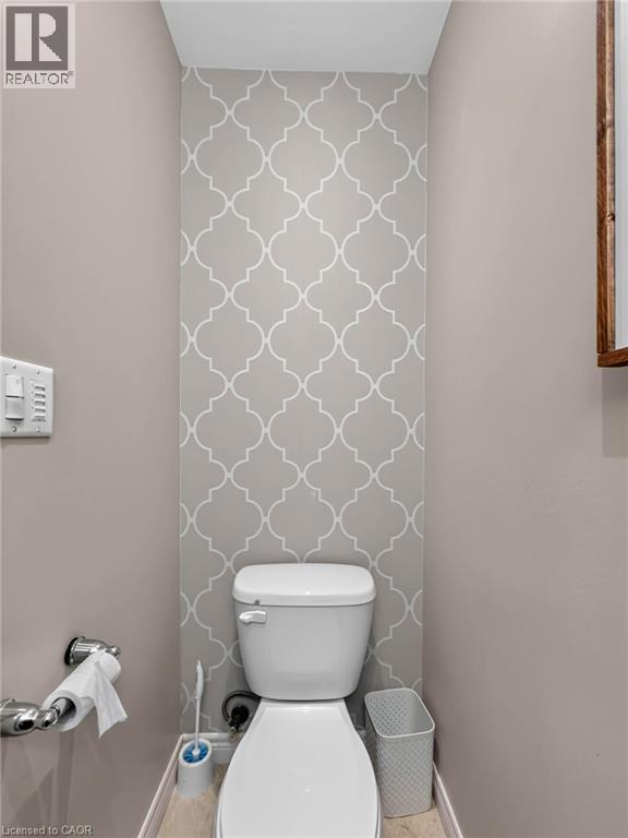 3 Hitching Post Ridge, Binbrook, ON - Indoor Photo Showing Bathroom