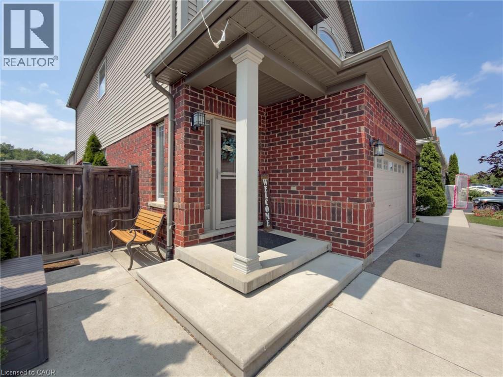 3 Hitching Post Ridge, Binbrook, ON - Outdoor With Deck Patio Veranda With Exterior