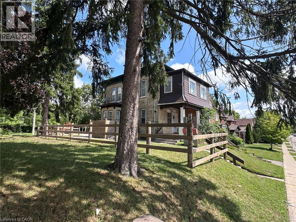 10 Shanley Street, Kitchener, ON - Outdoor