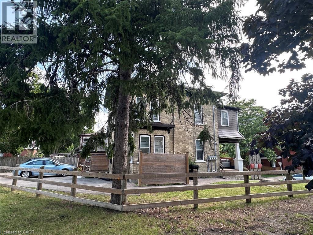 10 Shanley Street, Kitchener, ON - Outdoor