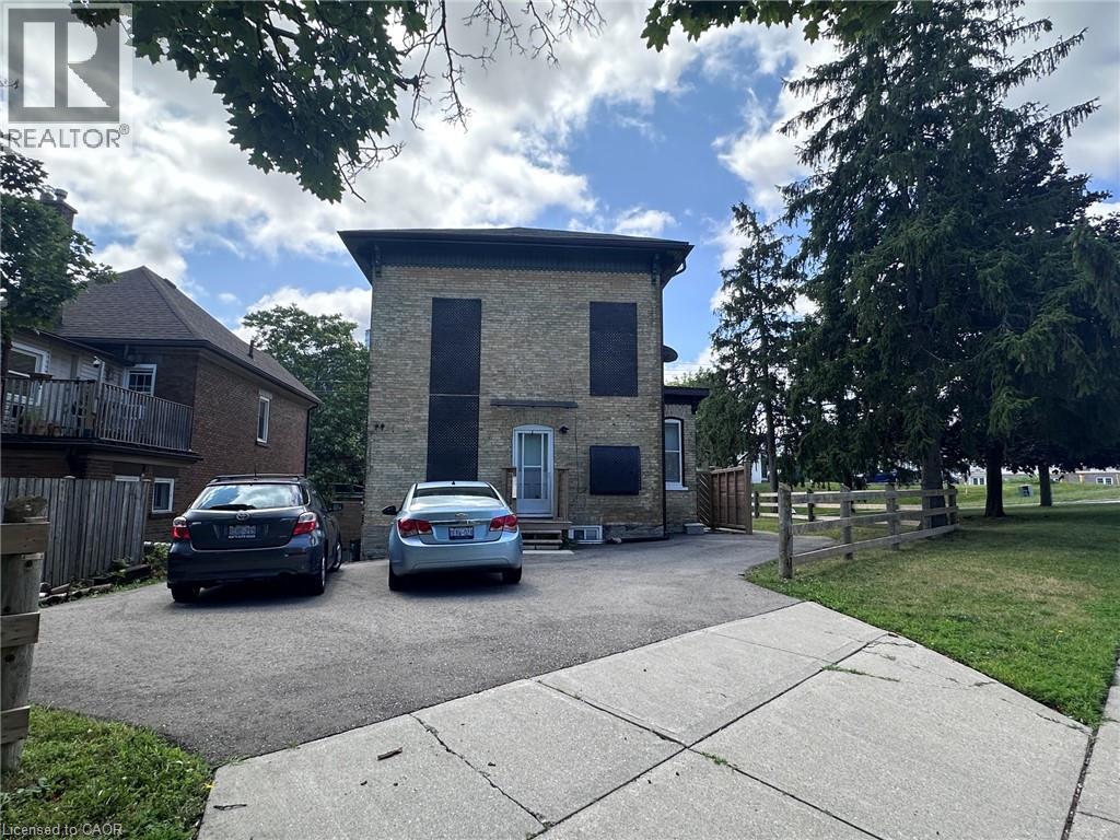 10 Shanley Street, Kitchener, ON - Outdoor