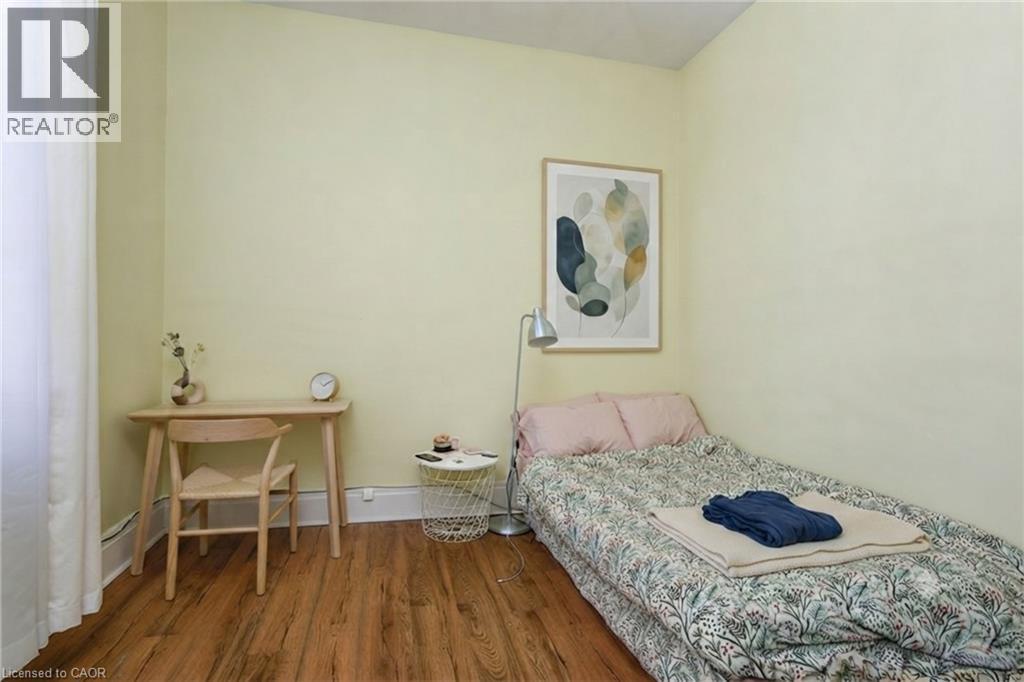 10 Shanley Street, Kitchener, ON - Indoor Photo Showing Bedroom