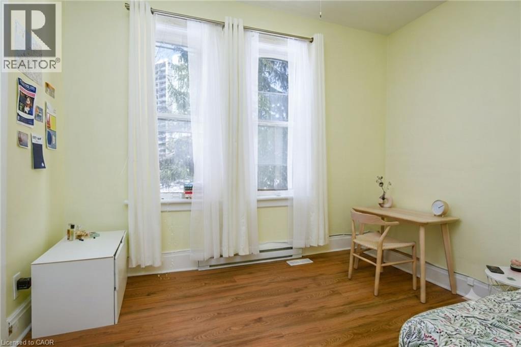 10 Shanley Street, Kitchener, ON - Indoor Photo Showing Bedroom