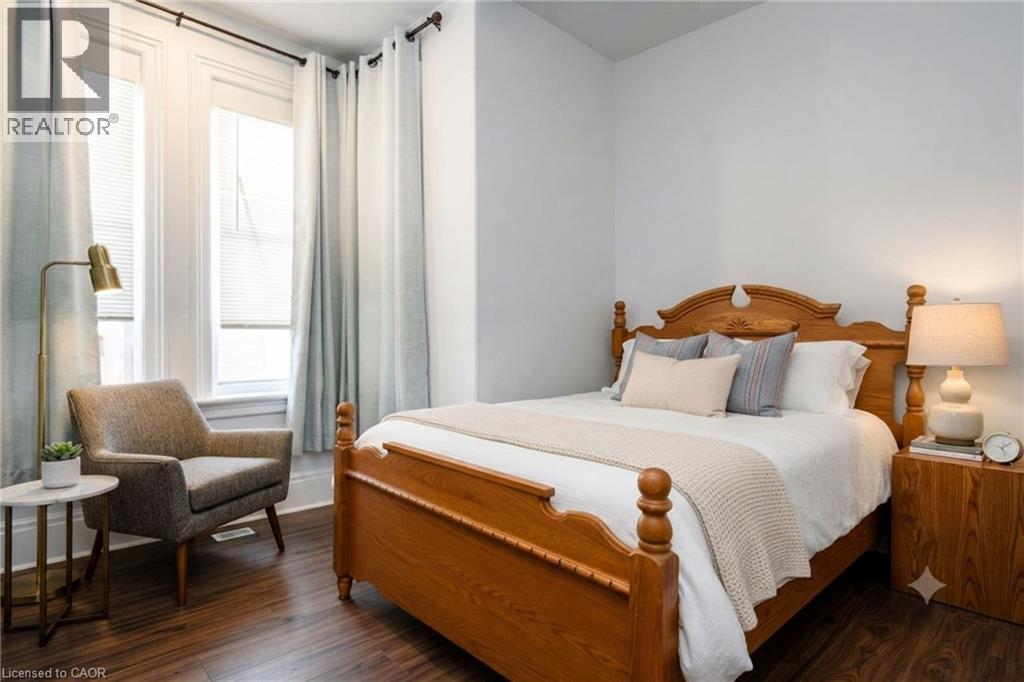 10 Shanley Street, Kitchener, ON - Indoor Photo Showing Bedroom