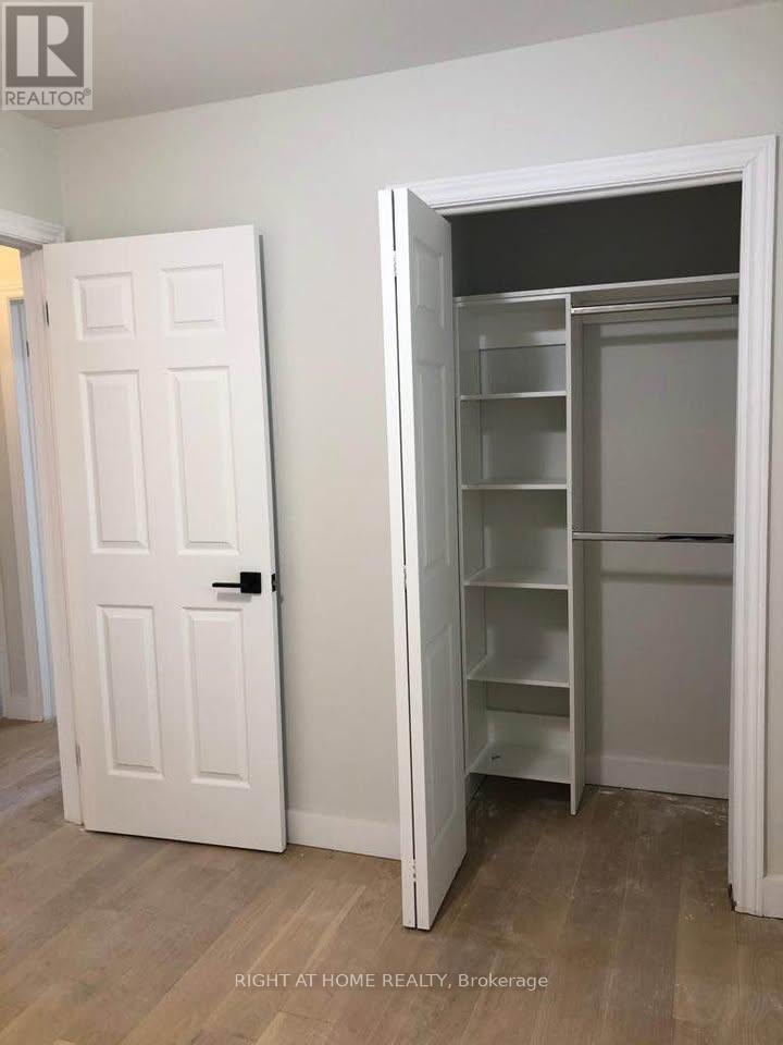 39 Devins Drive, Aurora, ON - Indoor Photo Showing Other Room