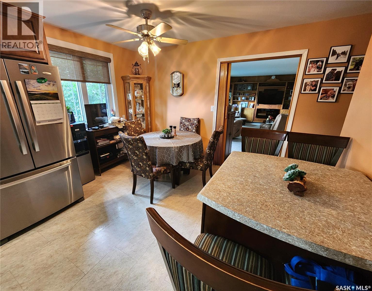 808 Assiniboia Avenue, Stoughton, SK - Indoor Photo Showing Dining Room