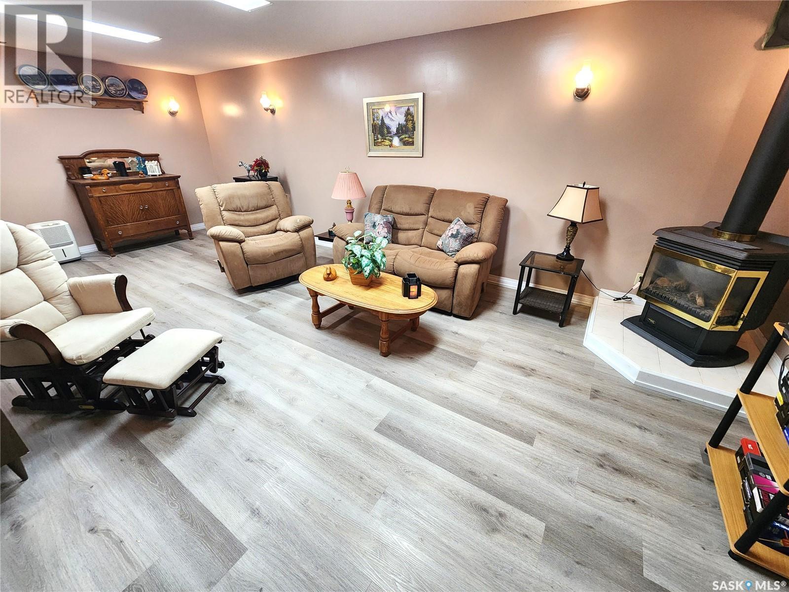 808 Assiniboia Avenue, Stoughton, SK - Indoor Photo Showing Other Room