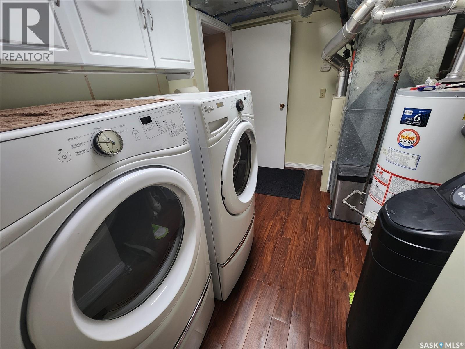 808 Assiniboia Avenue, Stoughton, SK - Indoor Photo Showing Laundry Room