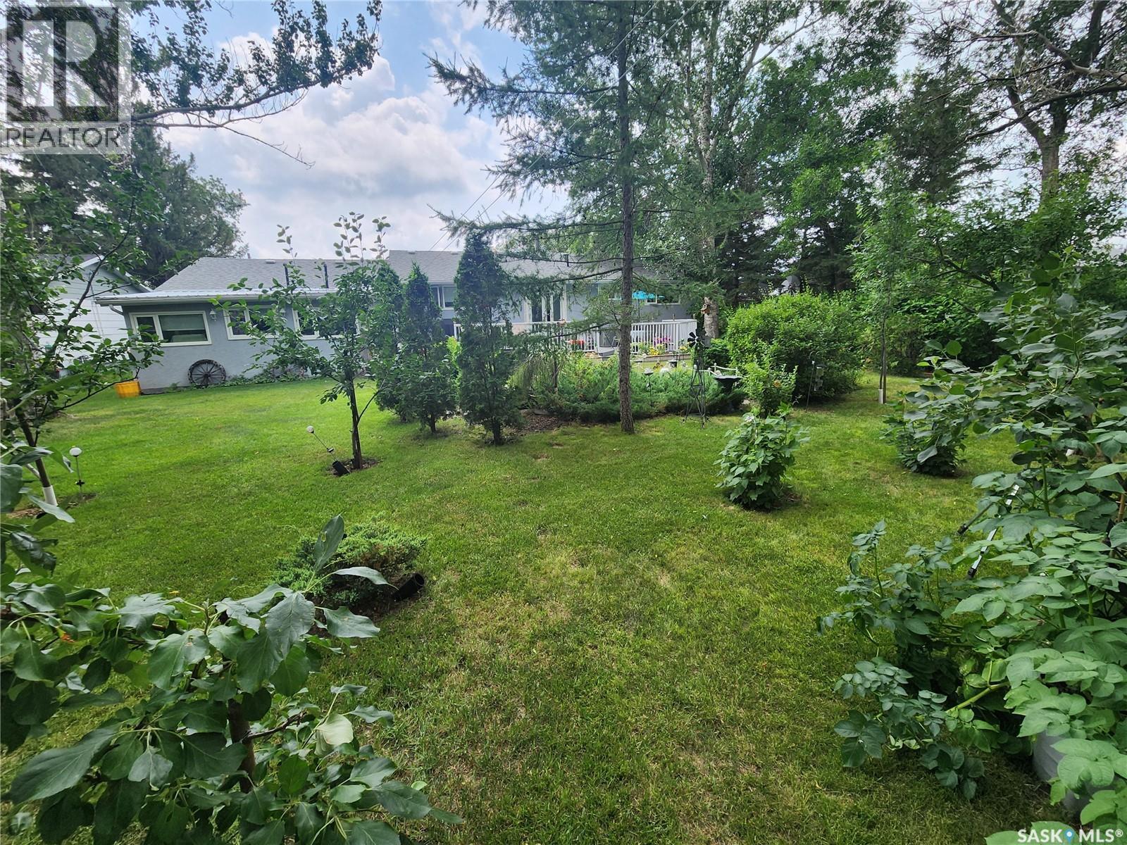 808 Assiniboia Avenue, Stoughton, SK - Outdoor