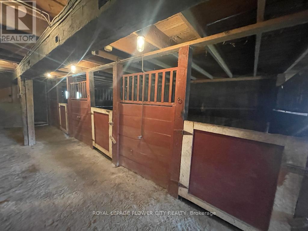 (Barn) - 14264 Eighth Line, Halton Hills, ON