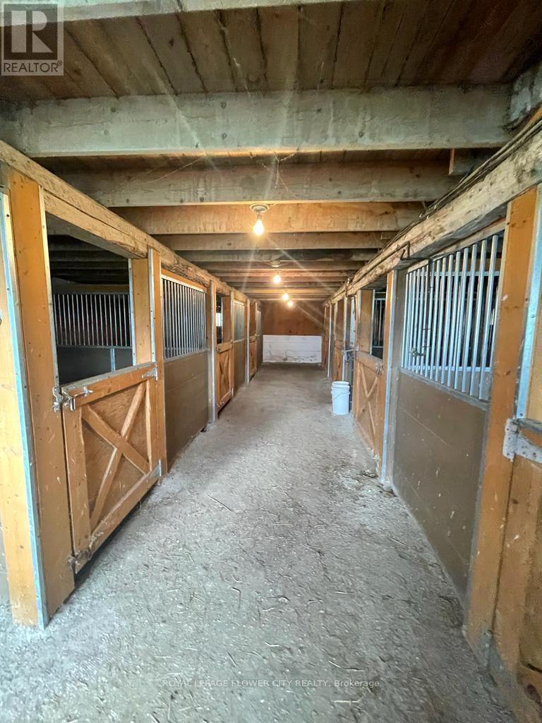 (Barn) - 14264 Eighth Line, Halton Hills, ON