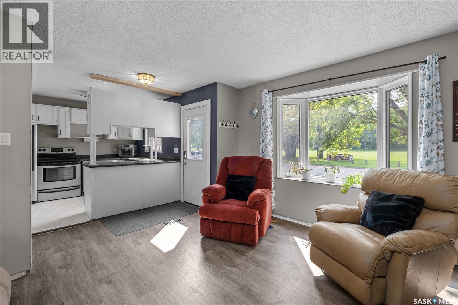 209 Macdowall Crescent, Prince Albert, SK - Indoor