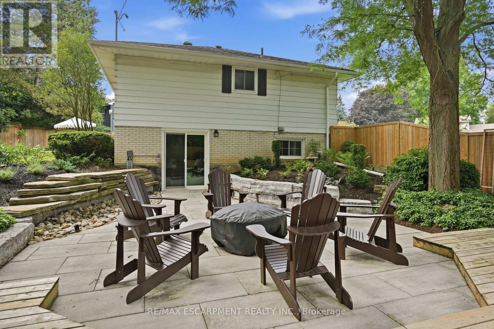 2 Jameson Drive, Hamilton, ON - Outdoor With Deck Patio Veranda With Exterior