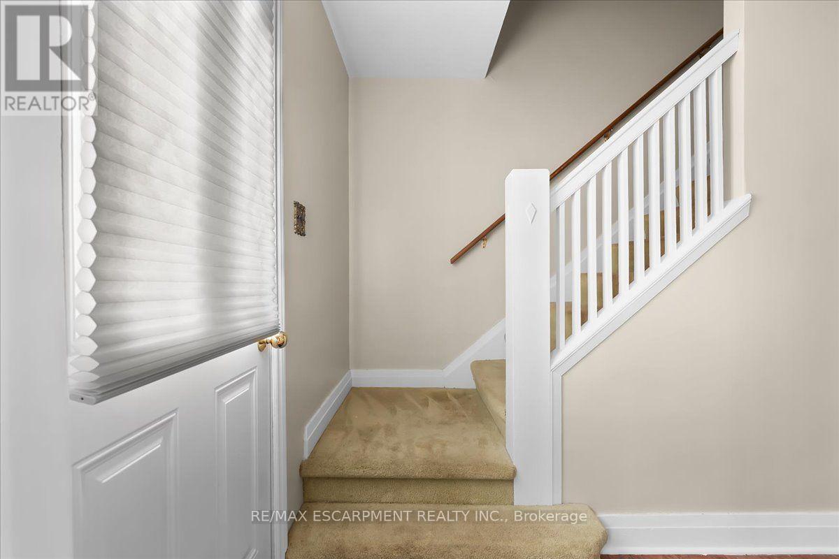 128 East 39Th Street, Hamilton, ON - Indoor Photo Showing Other Room