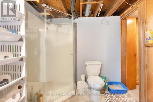 128 East 39Th Street, Hamilton, ON - Indoor Photo Showing Bathroom