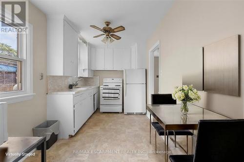 128 East 39Th Street, Hamilton, ON - Indoor