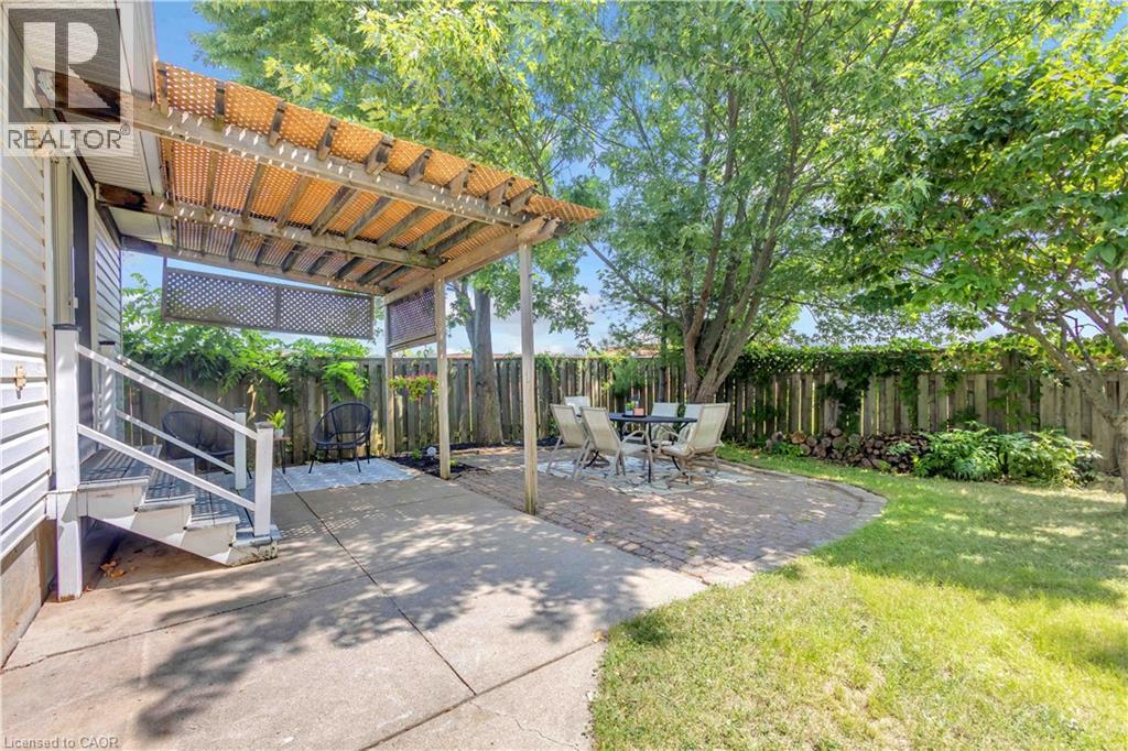 65 Thistlemoor Drive, Caledonia, ON - Outdoor