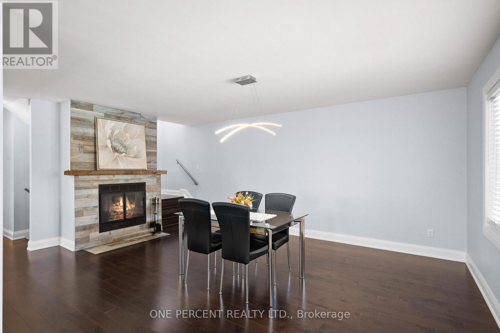 Dining Room - 8 Rastila Crescent, Ottawa, ON - Indoor With Fireplace
