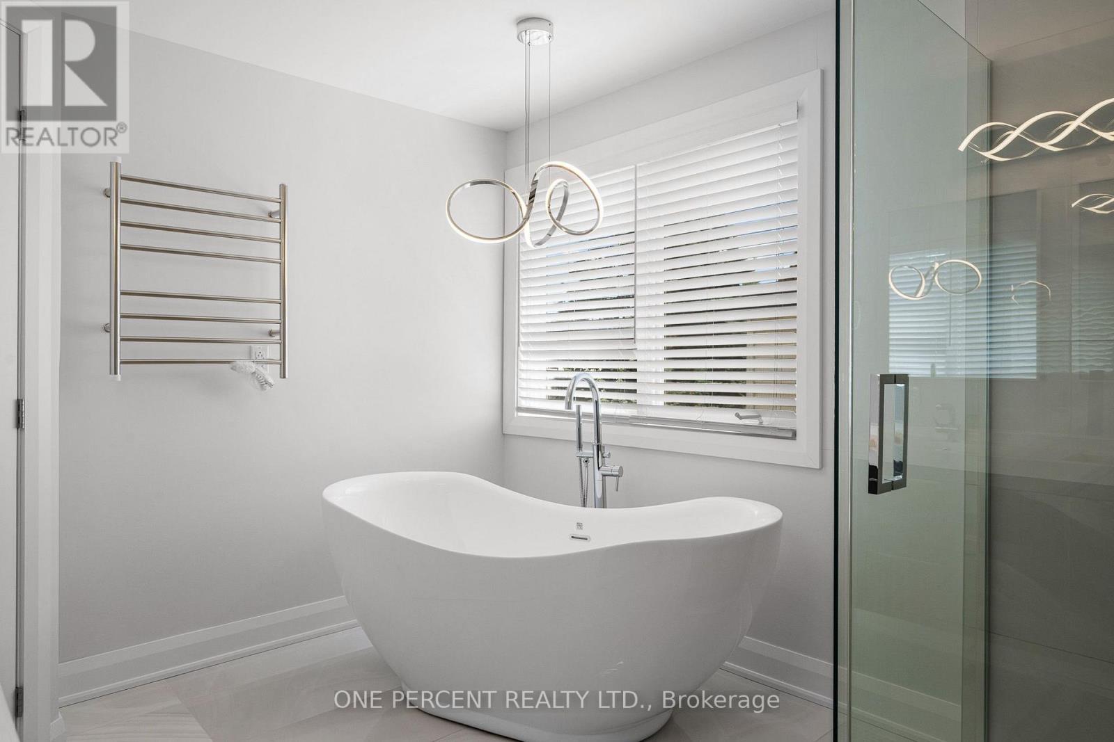 Ensuite - 8 Rastila Crescent, Ottawa, ON - Indoor Photo Showing Bathroom