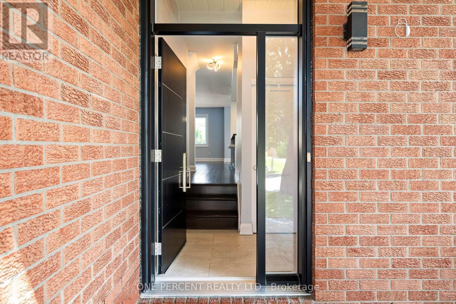 8 Rastila Crescent, Ottawa, ON - Photo Showing Other Room