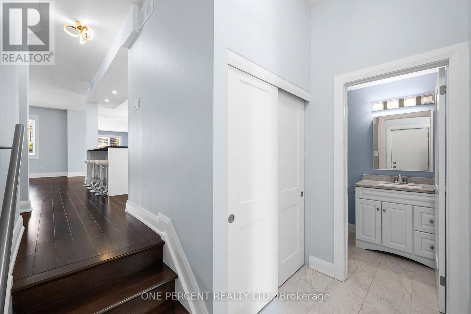 8 Rastila Crescent, Ottawa, ON - Indoor Photo Showing Other Room