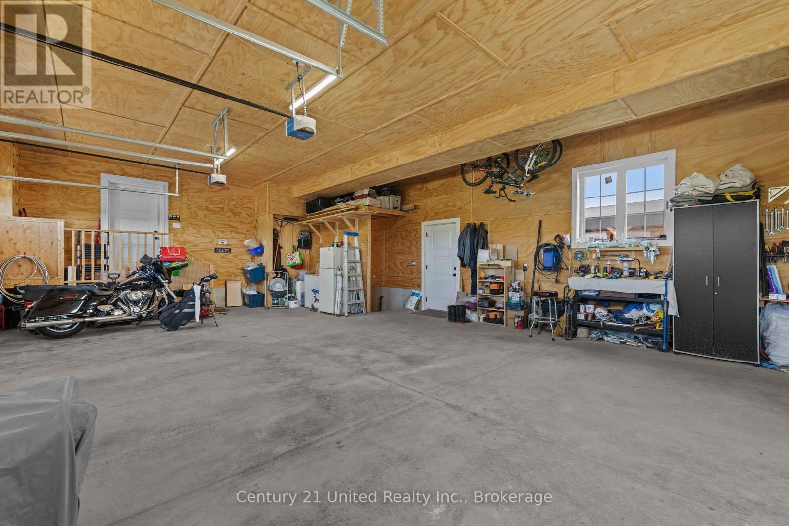 947 Payne Line, Douro-Dummer, ON - Indoor Photo Showing Garage