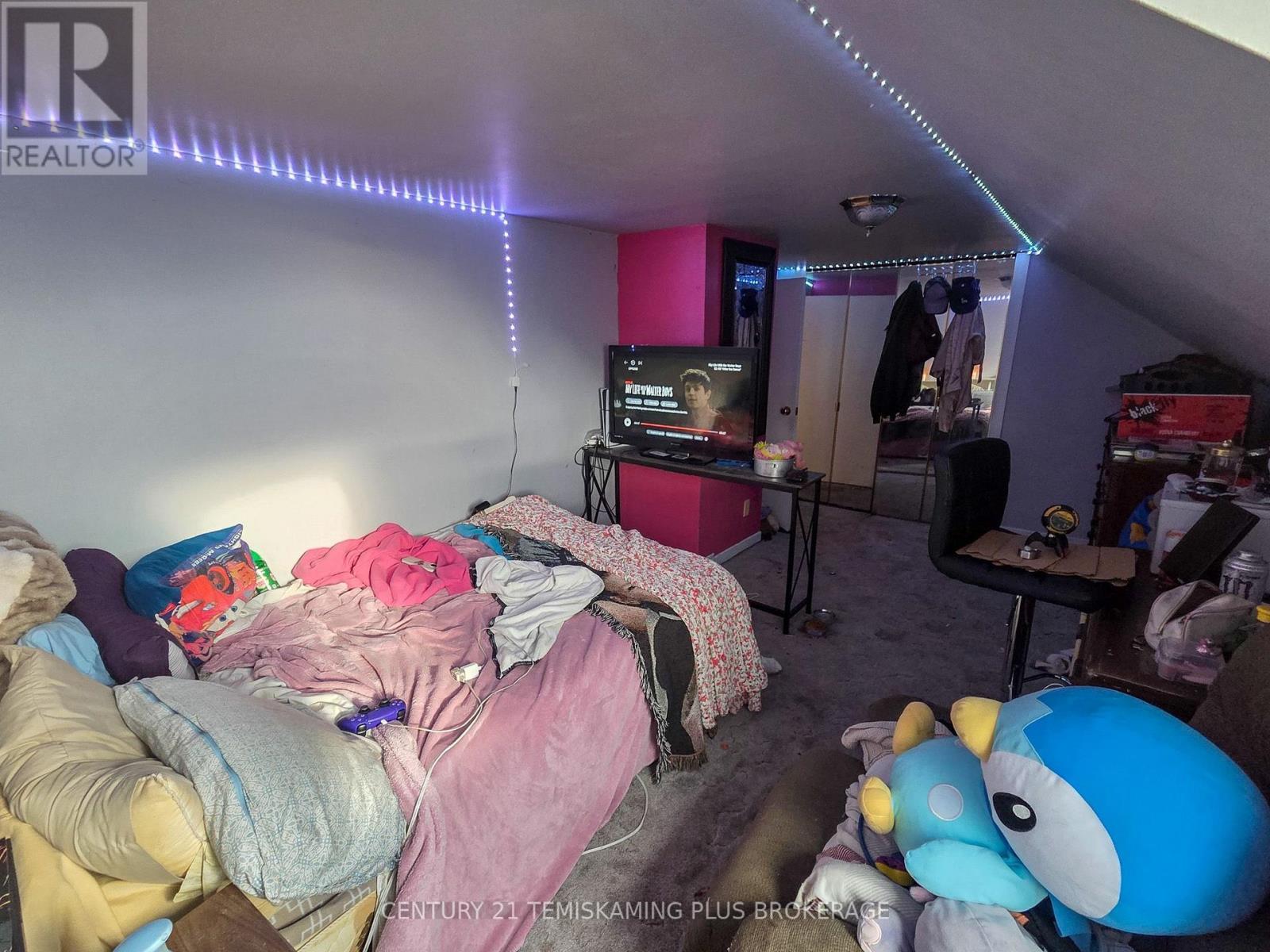 311096 Highway 571, Armstrong (Earlton), ON - Indoor Photo Showing Bedroom