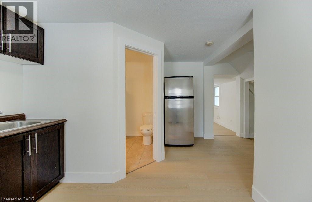 190 Lancaster Street E, Kitchener, ON - Indoor