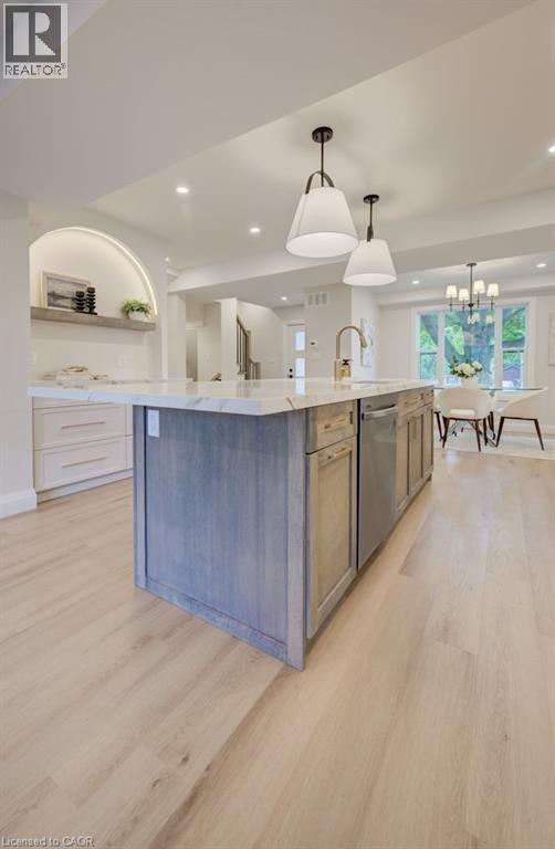 34 Moore Avenue N, Waterloo, ON - Indoor Photo Showing Kitchen