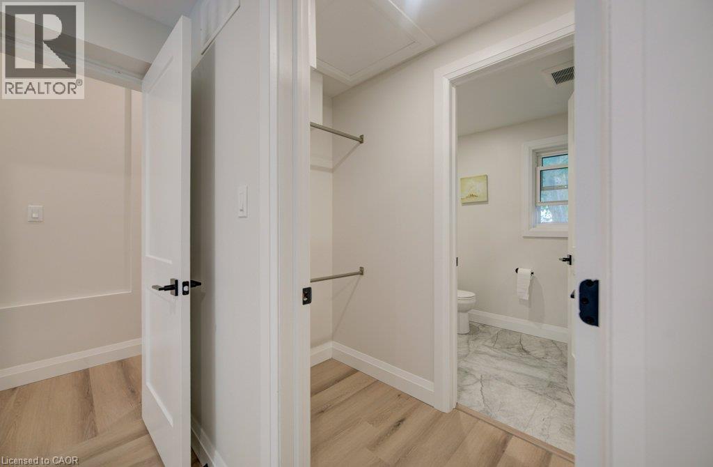 34 Moore Avenue N, Waterloo, ON - Indoor Photo Showing Other Room