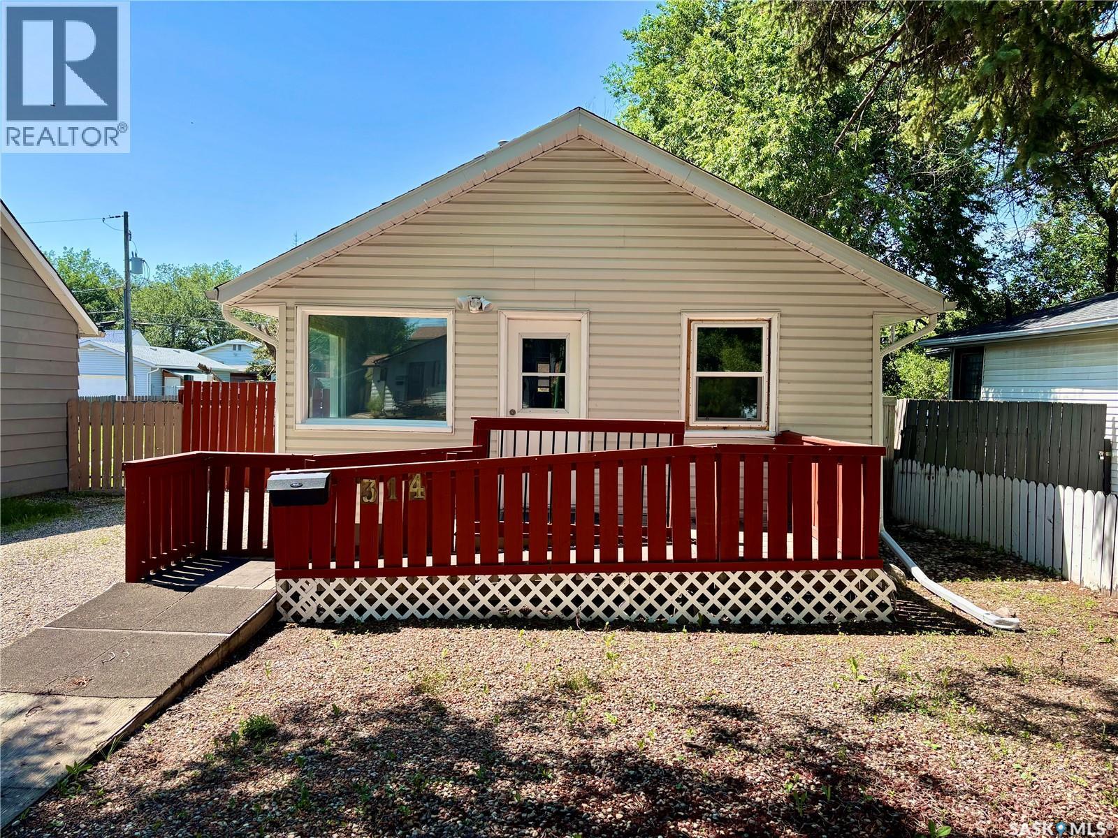 314 Retallack Street, Regina, SK - Outdoor With Deck Patio Veranda With Exterior