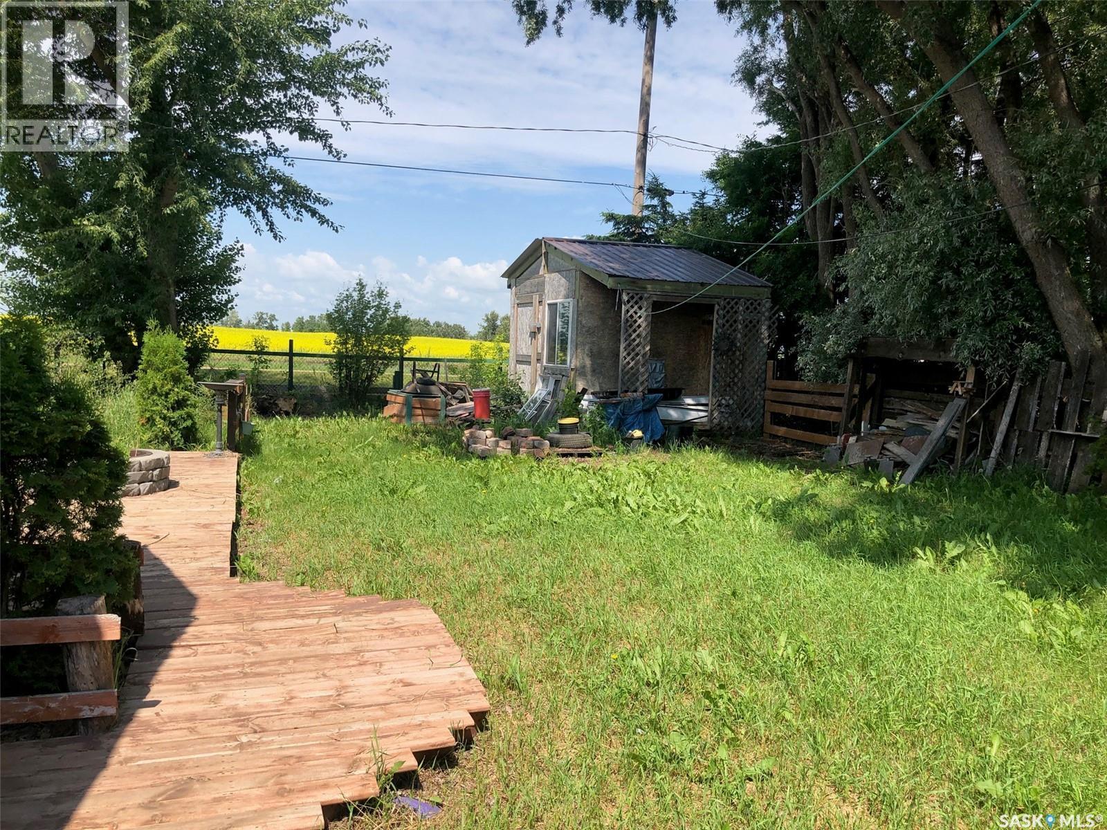 303 6Th Avenue, Invermay, SK - Outdoor