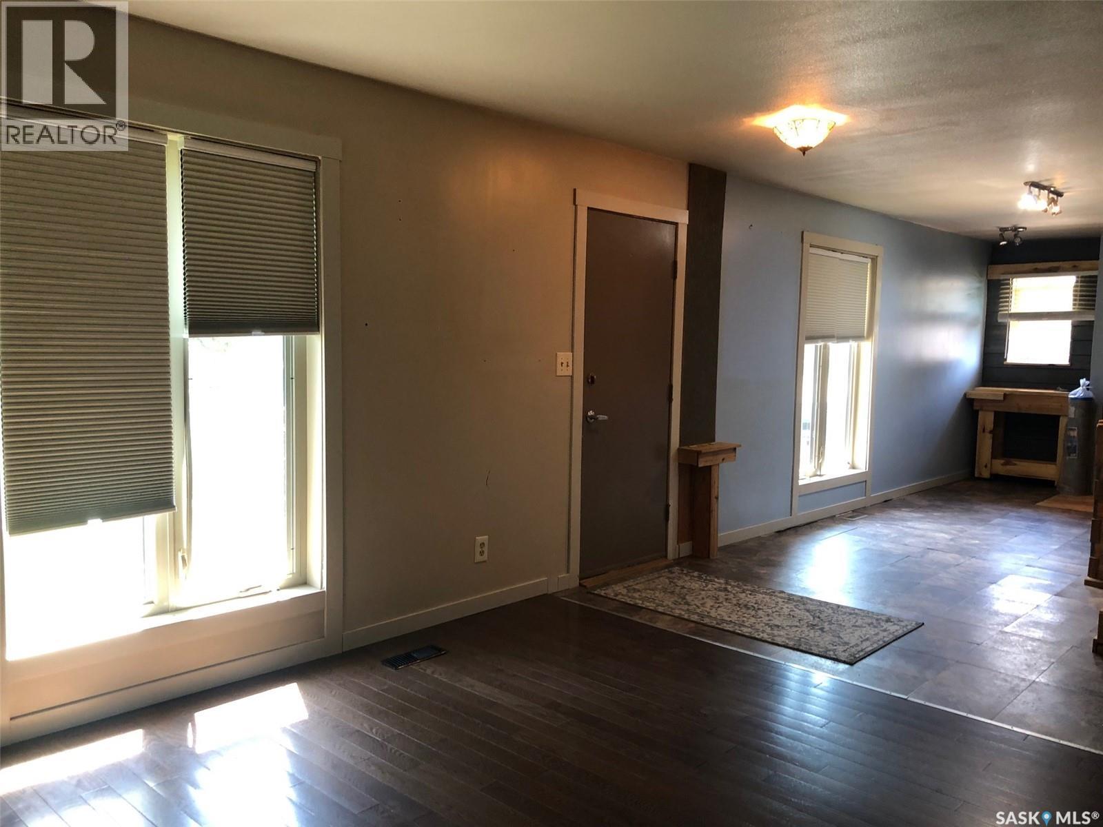 303 6Th Avenue, Invermay, SK - Indoor Photo Showing Other Room