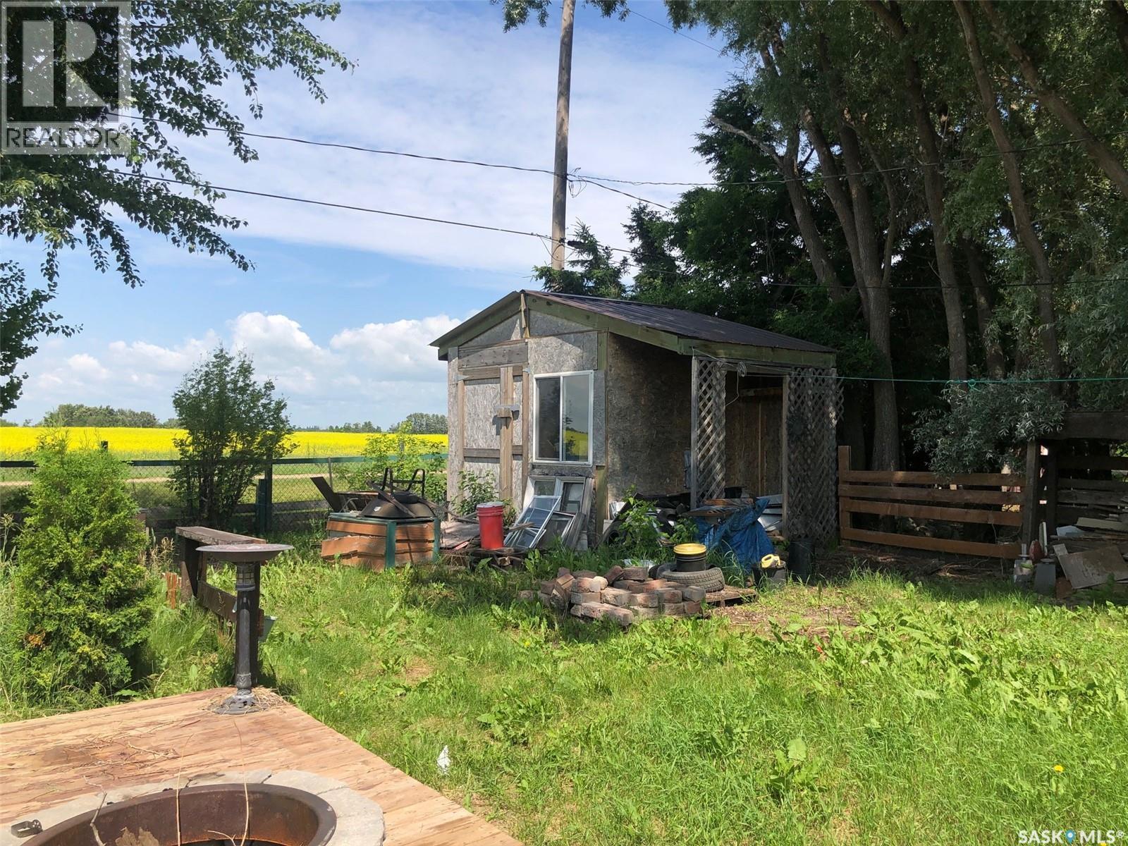 303 6Th Avenue, Invermay, SK - Outdoor