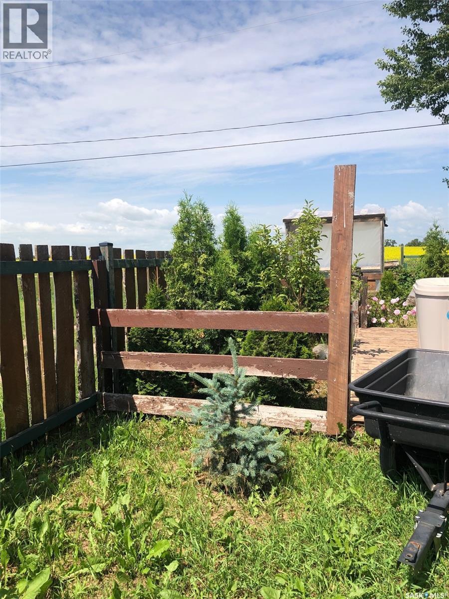 303 6Th Avenue, Invermay, SK - Outdoor