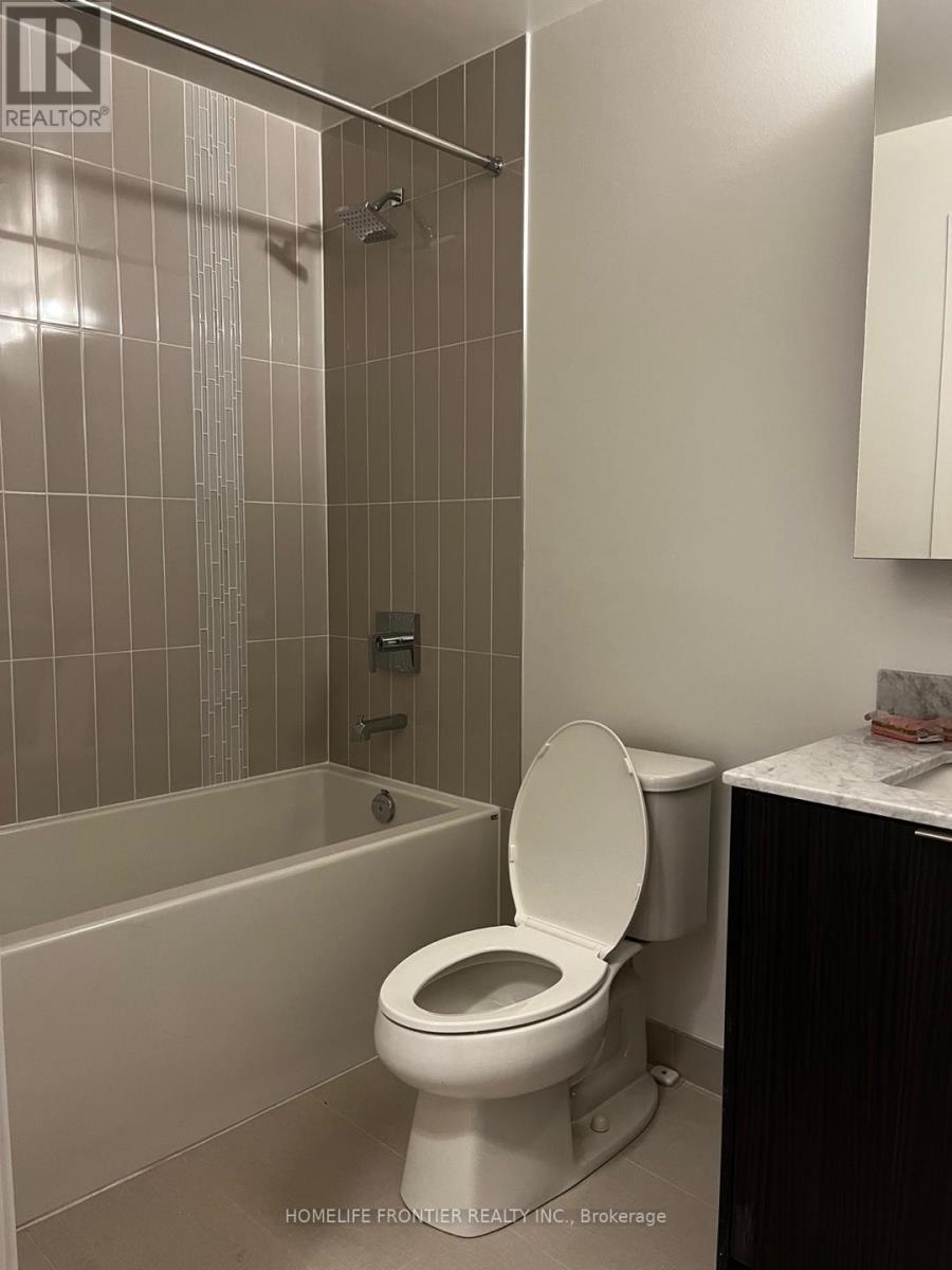 809 - 100 Eagle Rock Way, Vaughan, ON - Indoor Photo Showing Bathroom