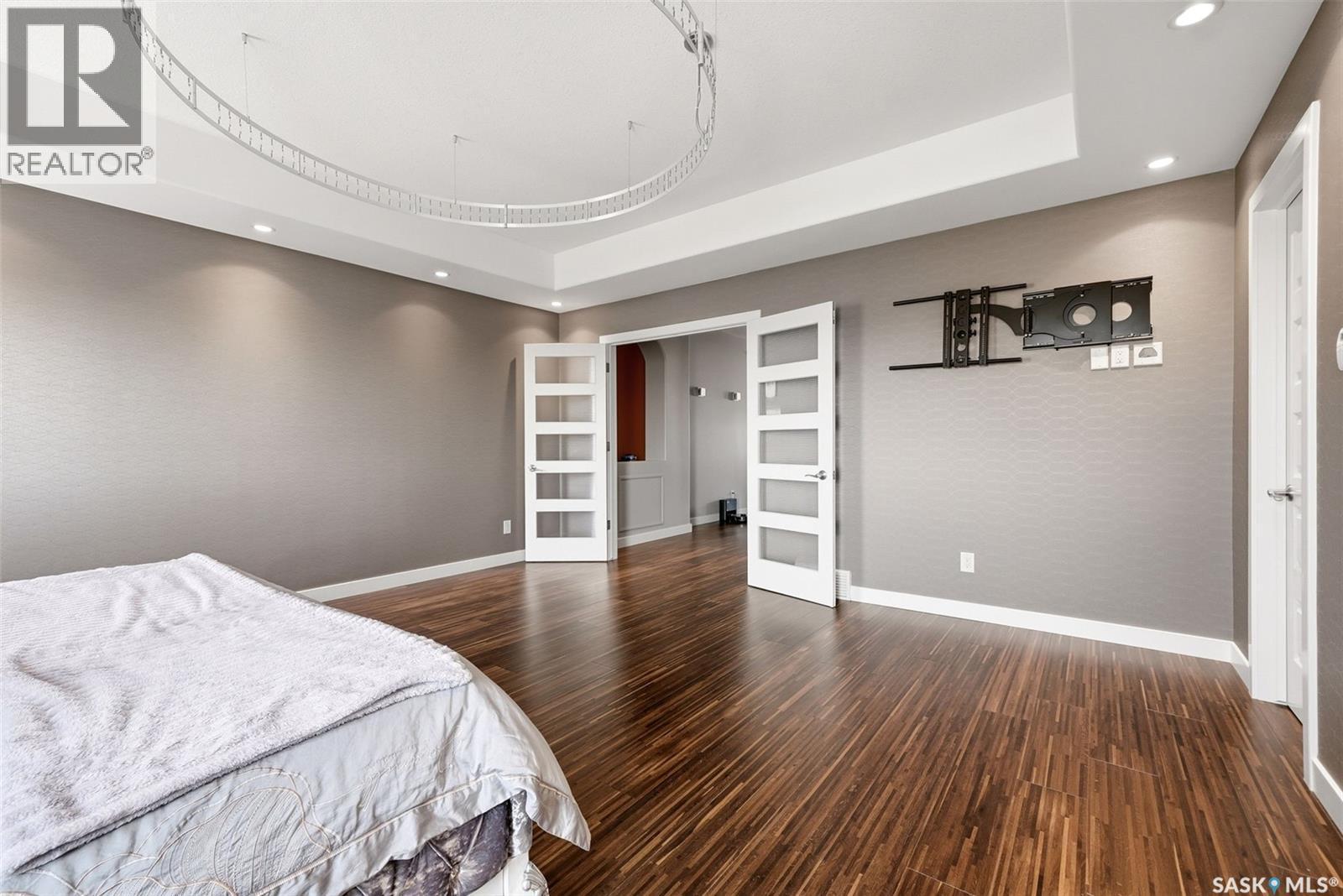 2423 Linner Bay, Regina, SK - Indoor Photo Showing Bedroom