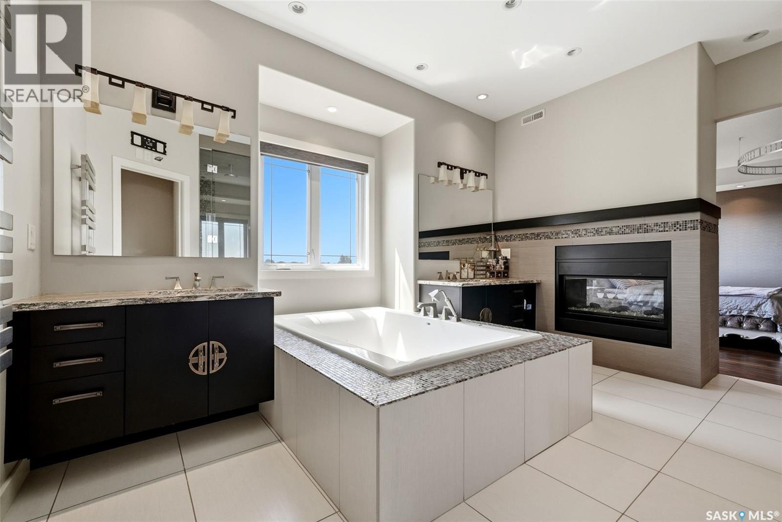 2423 Linner Bay, Regina, SK - Indoor