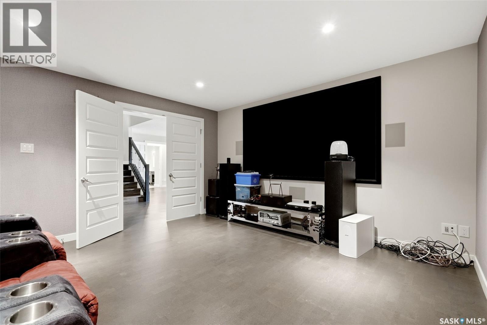 2423 Linner Bay, Regina, SK - Indoor