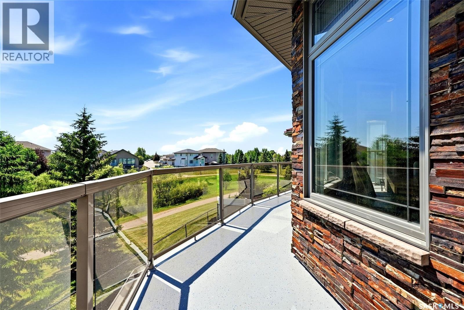 2423 Linner Bay, Regina, SK - Outdoor With Exterior