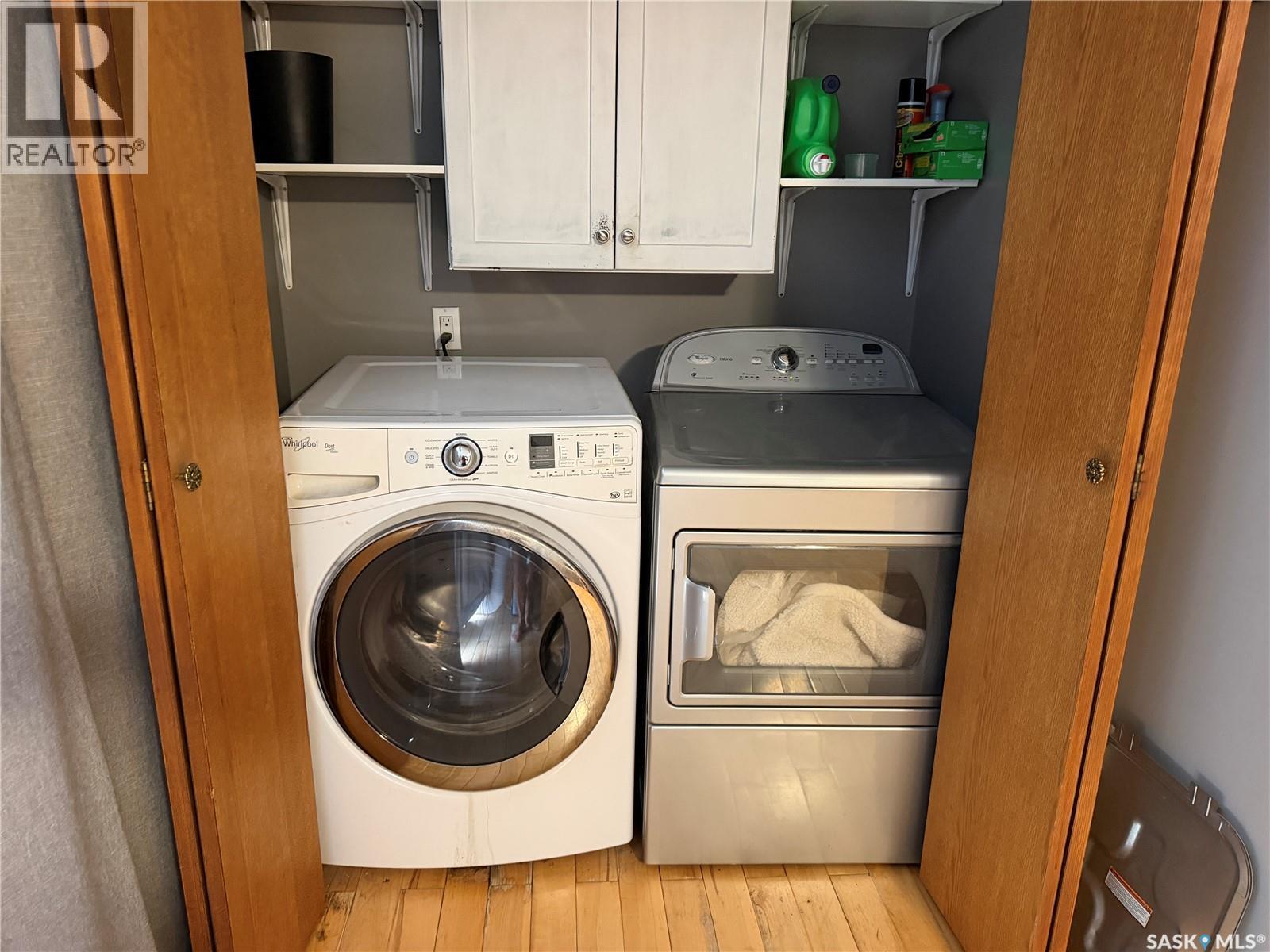 202 1St Street E, Turtleford, SK - Indoor Photo Showing Laundry Room